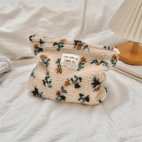 Fashion Retro Striped Clutch Bag Women Cosmetic Bag Plush Toiletry Bag Makeup Bags Makeup Pouch Case Travel Cosmetic Organizer
